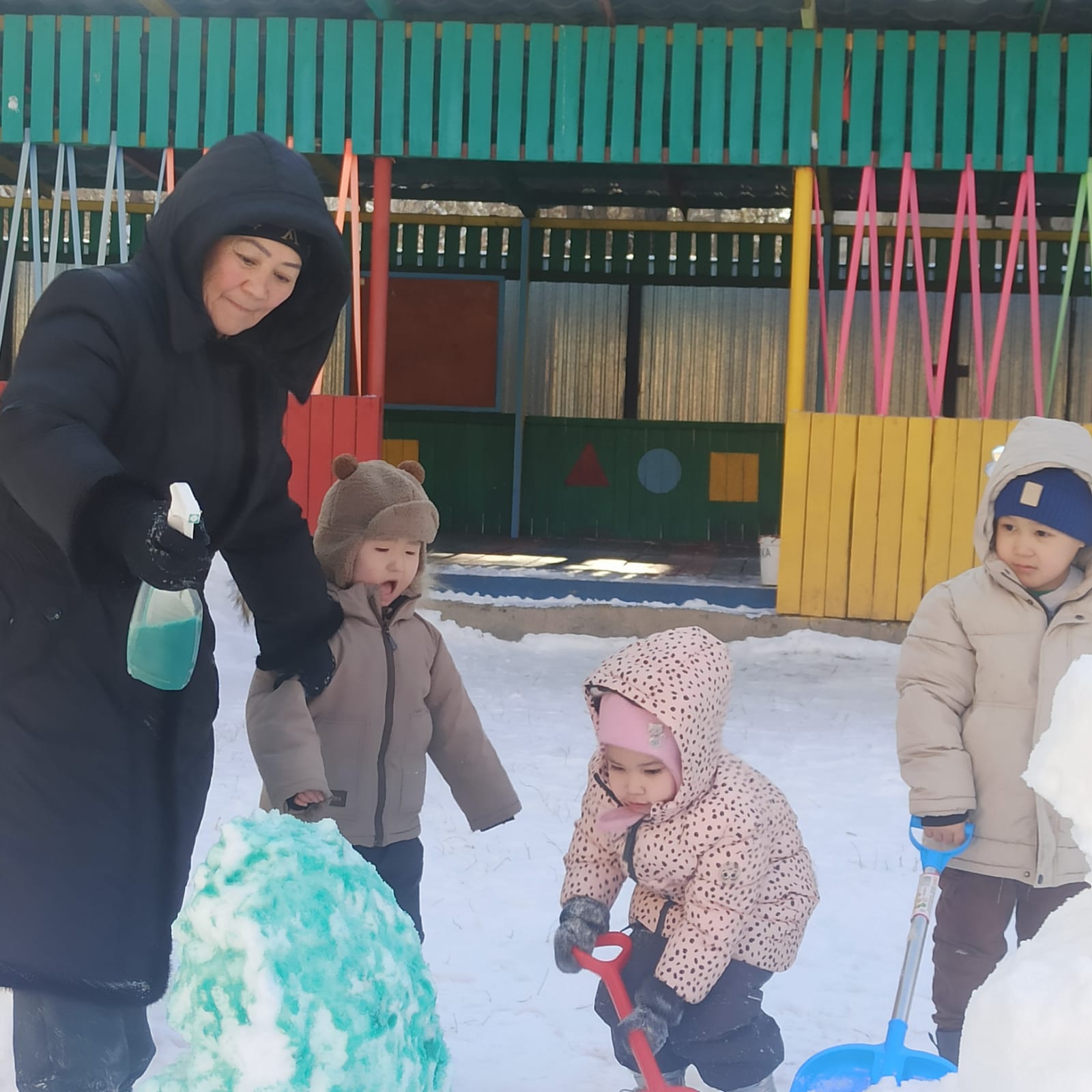 Группа “Мишутка”. Зимние забавы
