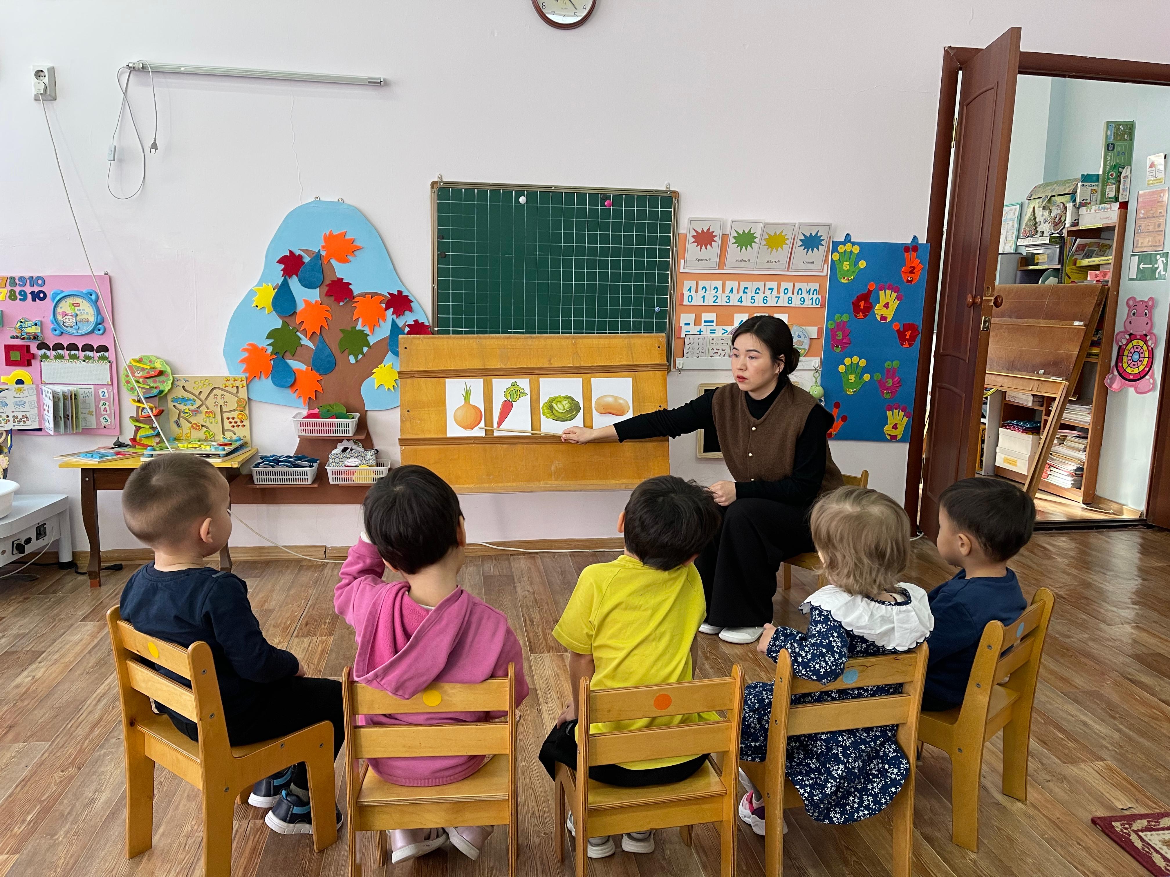 Группа "Подснежник". Развитие речи . Тема "Овощи". Логопед: Әділ Н.Қ.